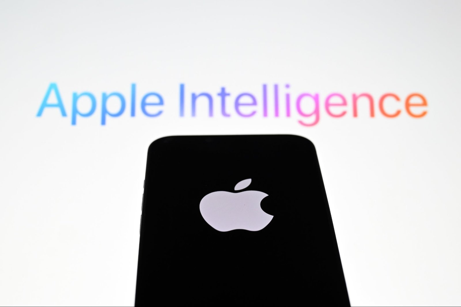 Best Features of Apple Intelligence, Samsung Galaxy AI: Survey | Businessman