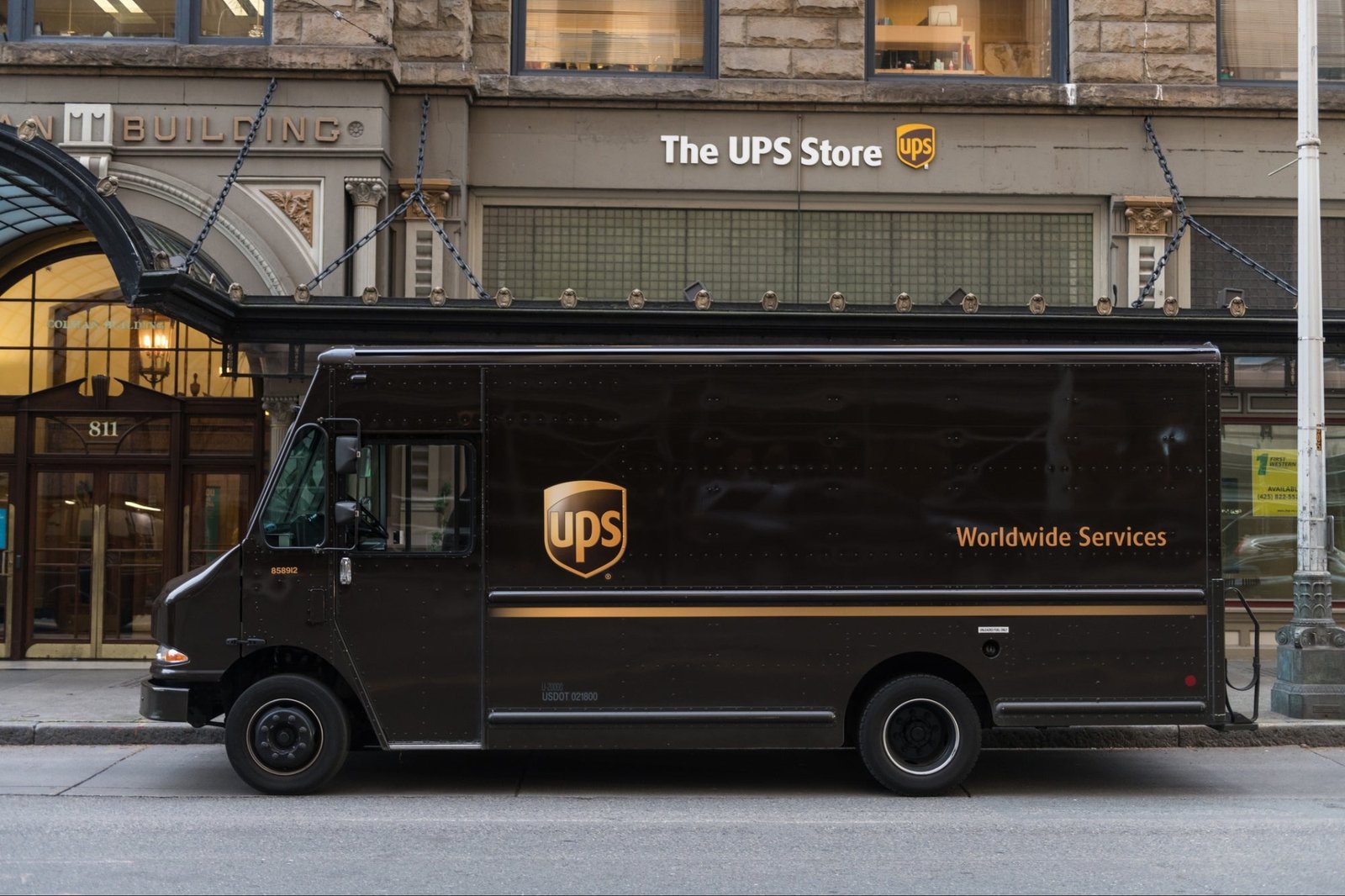 UPS Store Franchise is rated #1 in its category by Entrepreneur | Businessman